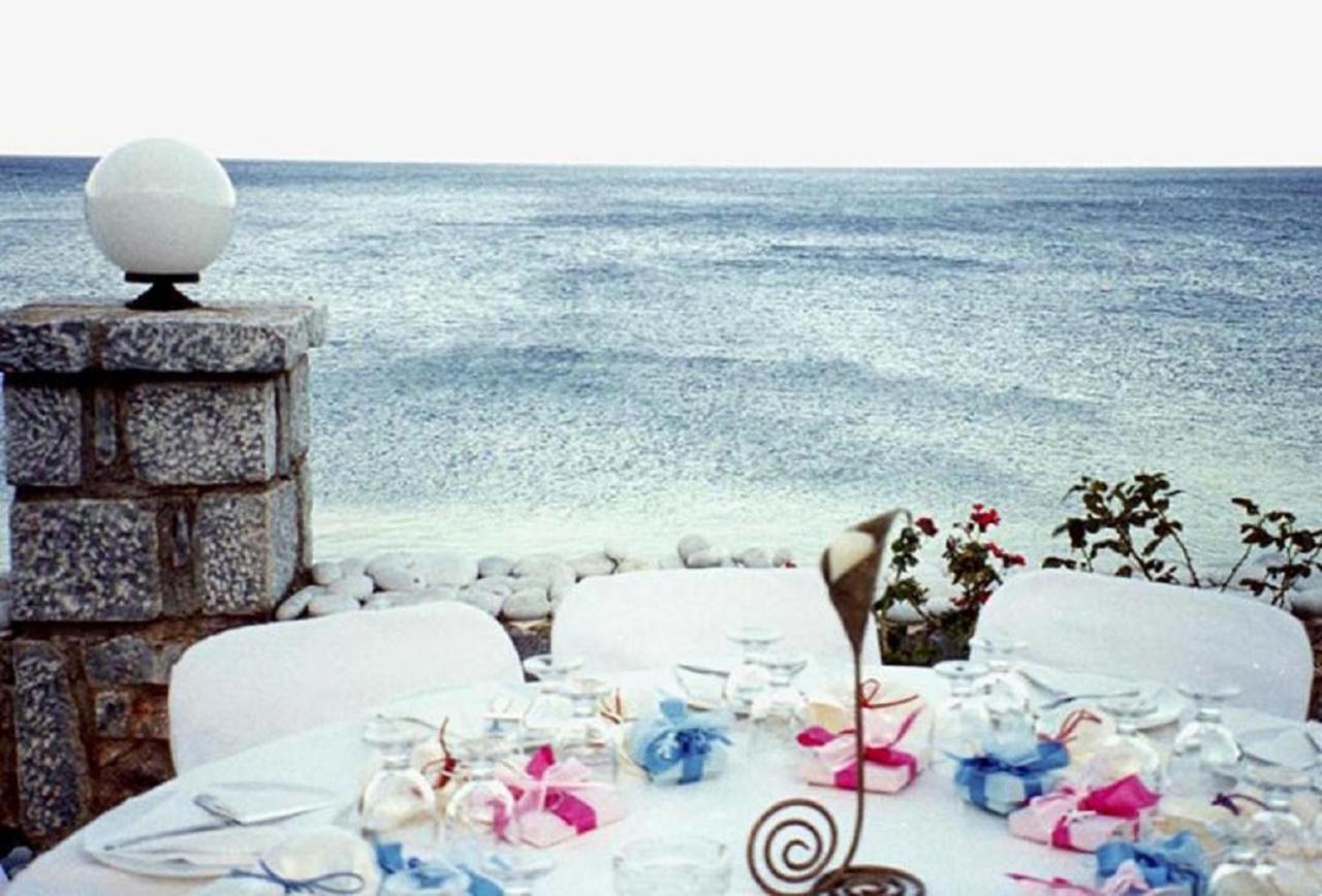 Lalloudes Seaside Accommodation Exo Nimfion Екстер'єр фото