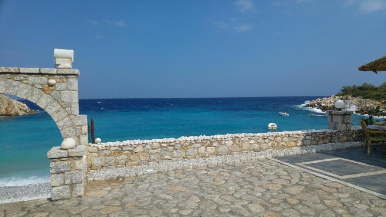 Lalloudes Seaside Accommodation Exo Nimfion Екстер'єр фото